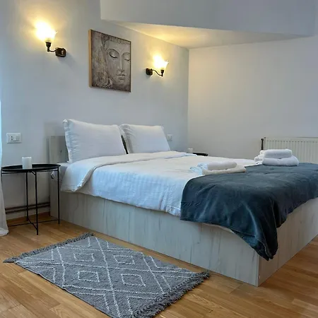 Ambra Room's 3* Брашов