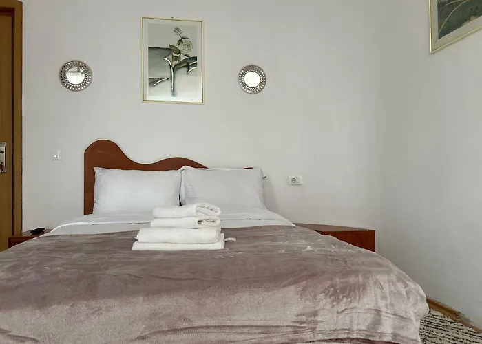 Ambra Room's Guest house