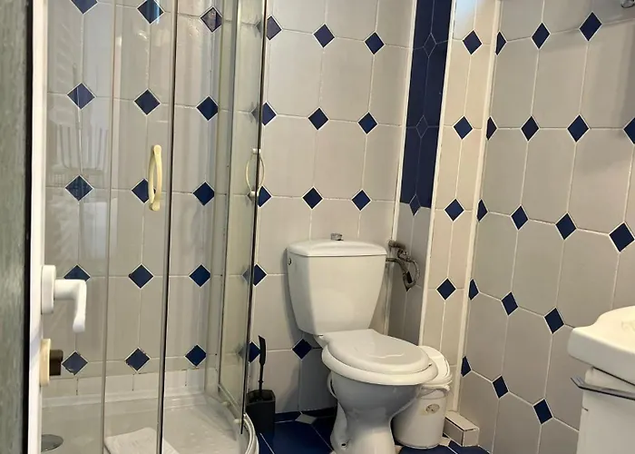 Ambra Room's Guest house 3*